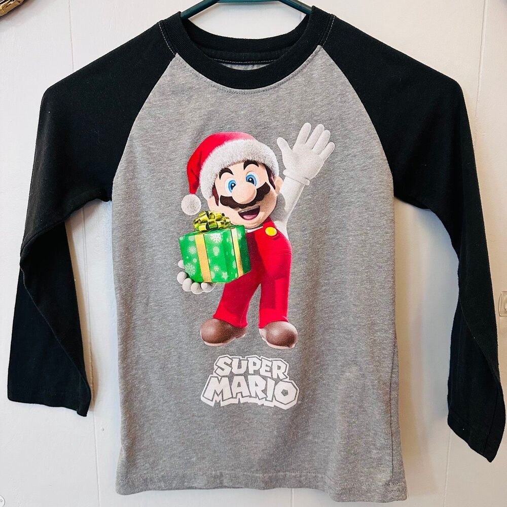 Boy’s Super Mario Christmas Baseball Tee Size 6